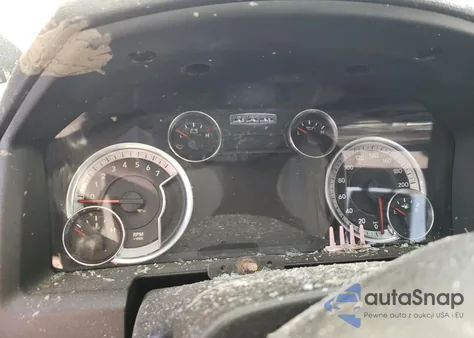 2021 Ram 1500 Classic Slt z USA, uszkodzony, nr VIN 1C6RR7LG5MS574769